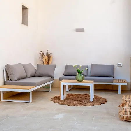 Leuca124 Bed & Breakfast 4*